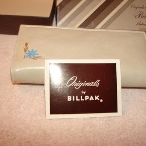 "81H25-9" Vintage new BillPak  white Leather billfold